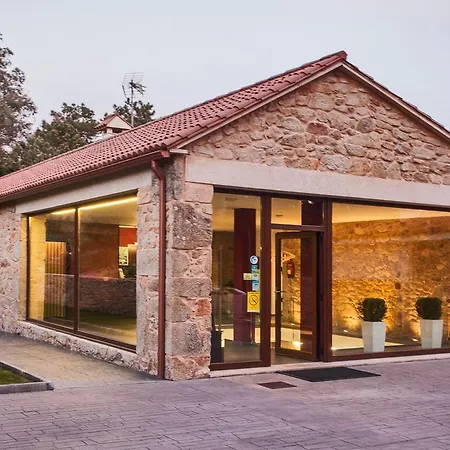 Hotel Alén Do Mar