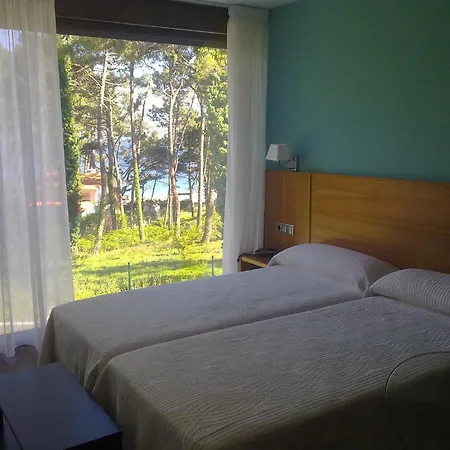 Alen Do Mar 3* فينيستيري