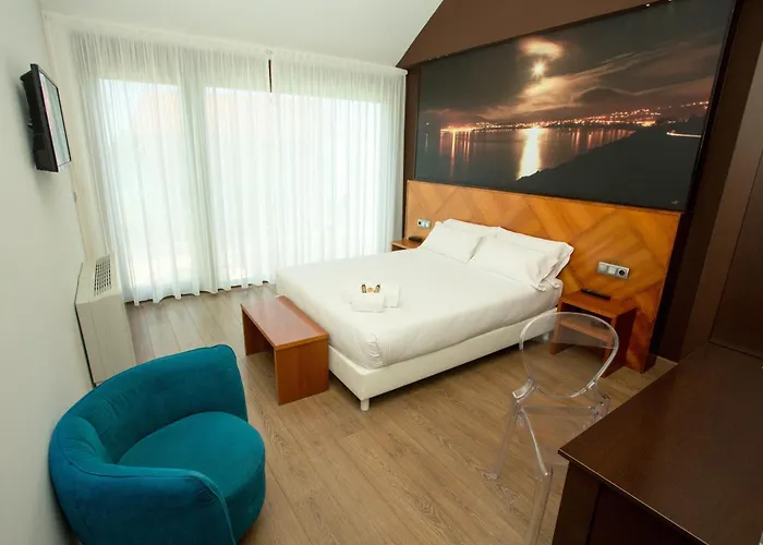 Hotel Alén Do Mar 3*